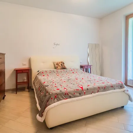 アパート Apartmentsgarda - Corte Sant'andrea ラツィーゼ