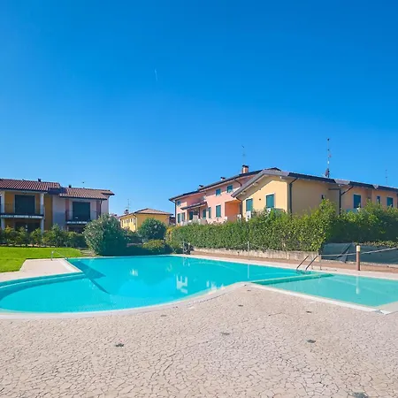 Apartmentsgarda - Corte Sant'andrea * ラツィーゼ