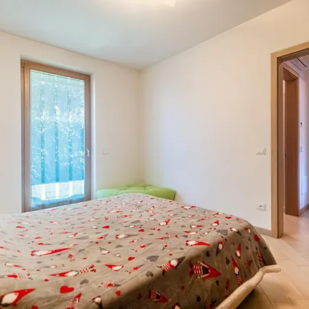 Apartmentsgarda - Corte Sant'andrea * ラツィーゼ
